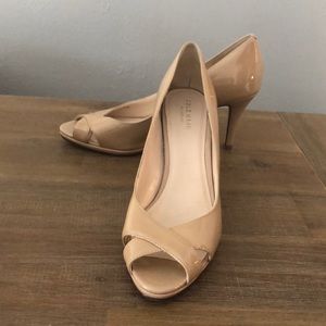Classic Cole Haan Nude Heels 8B
